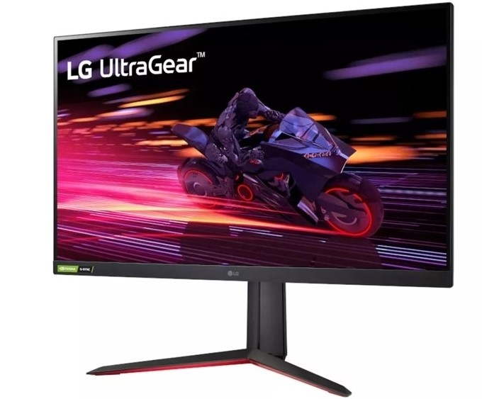 LG UltraGear 32 inch 1440 pixel gaming monitor 30 degree angle